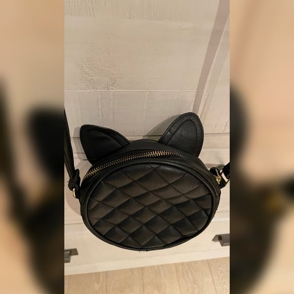 ASOS Cat Ears Quilted Faux Leather Purse - Picture 4 of 4